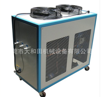 小型冷水機(jī)的重要部件
