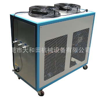 小型冷水機(jī)不僅設(shè)計(jì)好，功能也很強(qiáng)